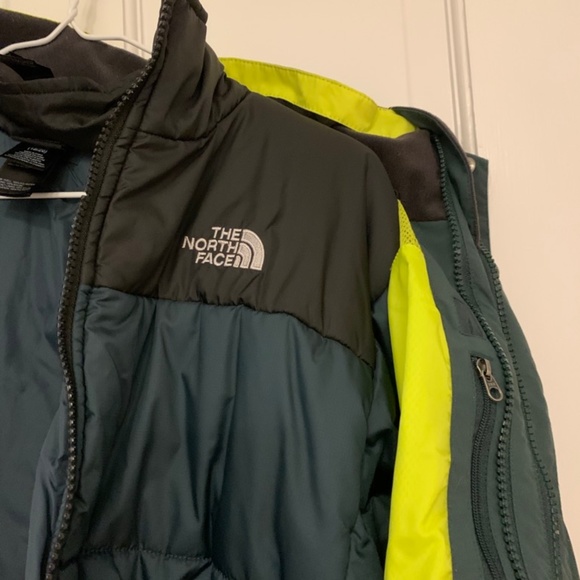 Boys XL North Face Boundary Triclimate 3-in-1 - Picture 2 of 8